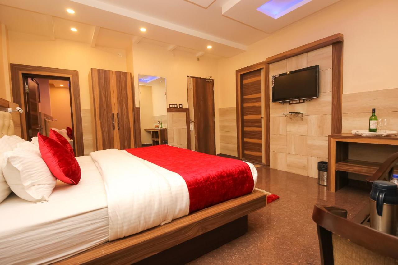 Hotel King Castle Дармсала Экстерьер фото