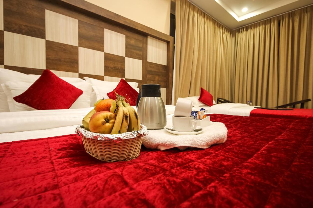 Hotel King Castle Дармсала Экстерьер фото